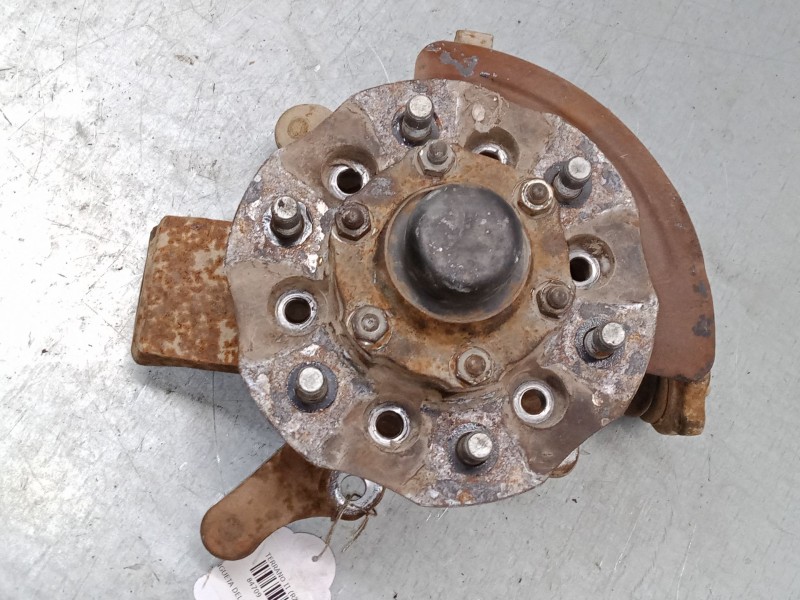 Recambio de mangueta delantera izquierda para nissan terrano ii (r20) 2.7 tdi 4wd referencia OEM IAM   