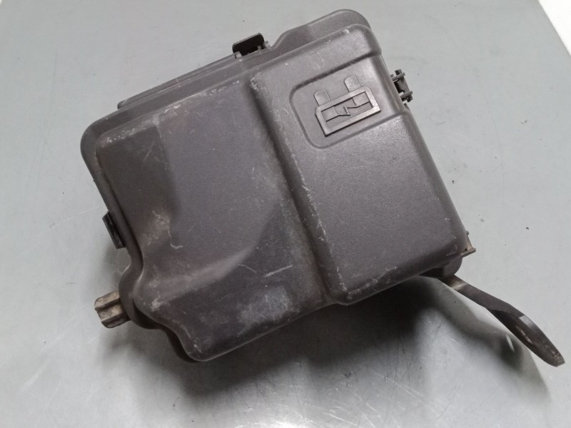 Recambio de caja reles / fusibles para citroën c3 ii (sc_) 1.4 referencia OEM IAM 9667199580  