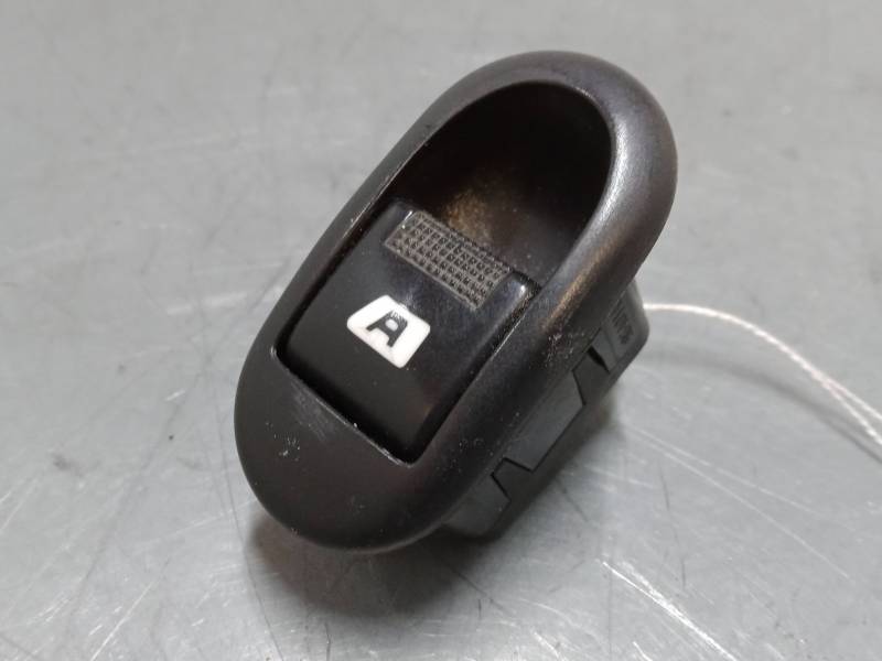 MANDO ELEVALUNAS DELANTERO IZQUIERDO 96401469XT 