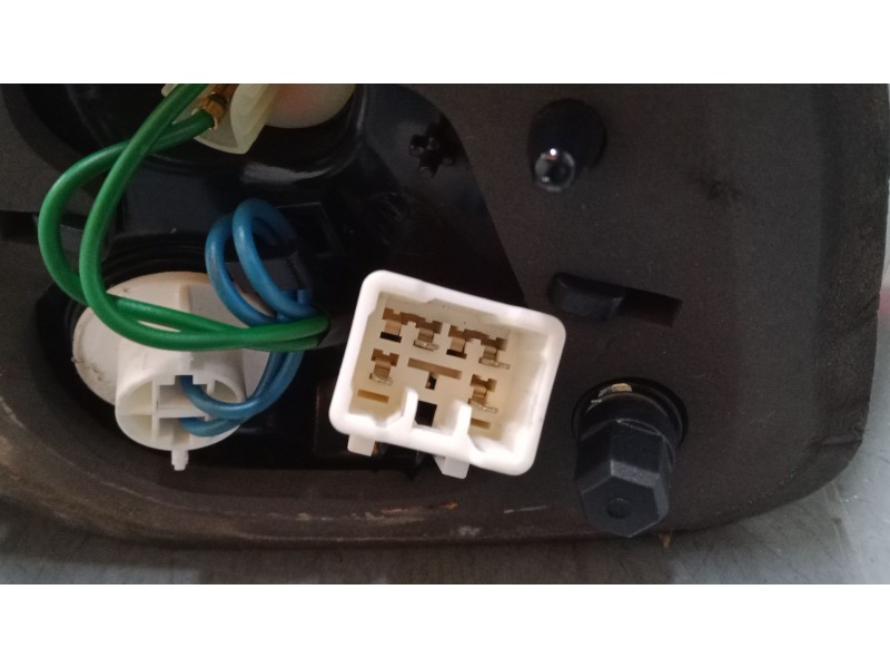 Recambio de piloto trasero porton izquierdo para kia rio iii (ub) 1.1 crdi referencia OEM IAM   