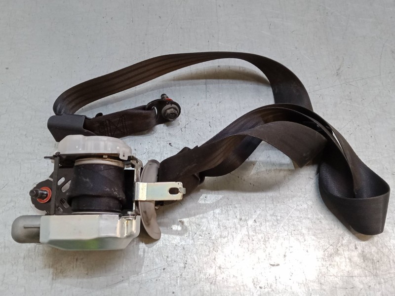 Recambio de cinturon seguridad delantero izquierdo para kia rio iii (ub) 1.1 crdi referencia OEM IAM 888701W600  
