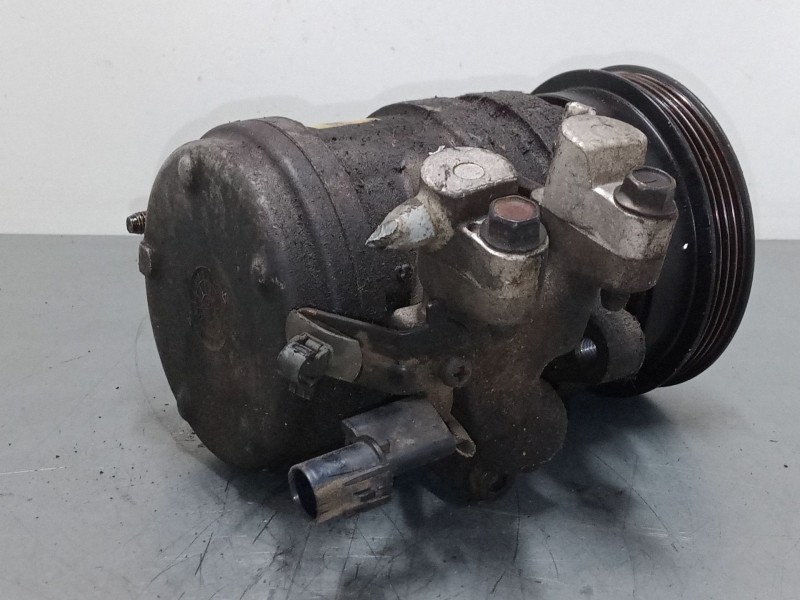 Recambio de compresor a/a para hyundai getz (tb) 1.1 referencia OEM IAM 977011CXXX  