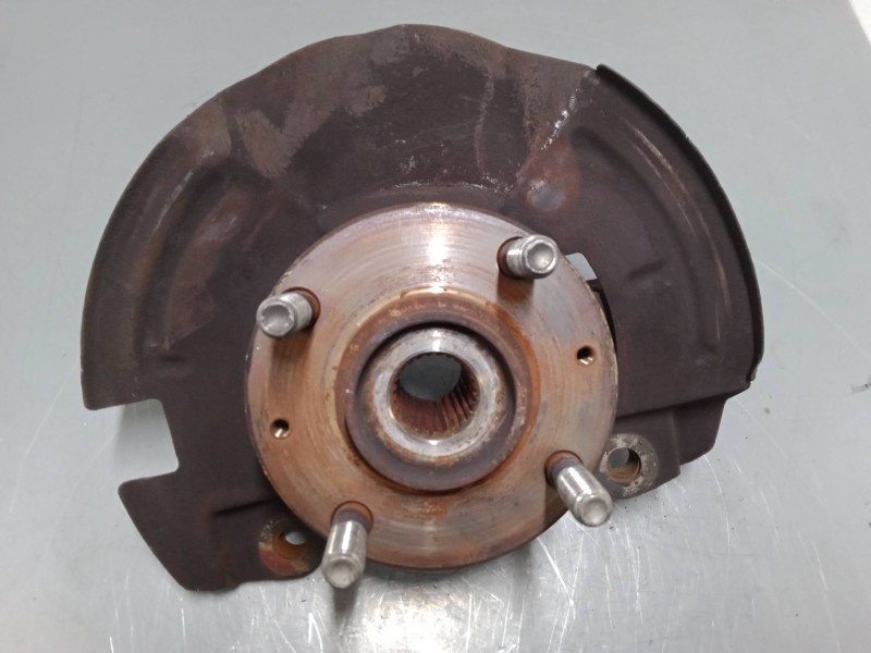 Recambio de mangueta delantera derecha para hyundai getz (tb) 1.1 referencia OEM IAM   