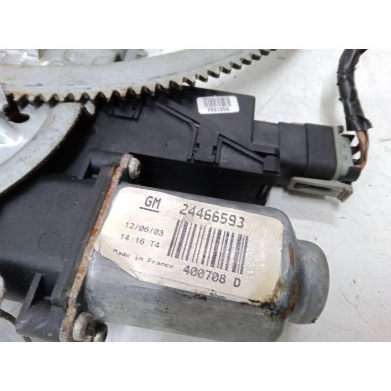 Recambio de elevalunas electrico delantero izquierdo para opel corsa c (x01) 1.7 dti (f08, f68) referencia OEM IAM 24466593  