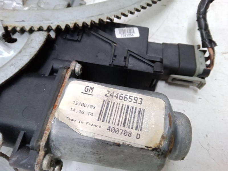 Recambio de elevalunas electrico delantero izquierdo para opel corsa c (x01) 1.7 dti (f08, f68) referencia OEM IAM 24466593  