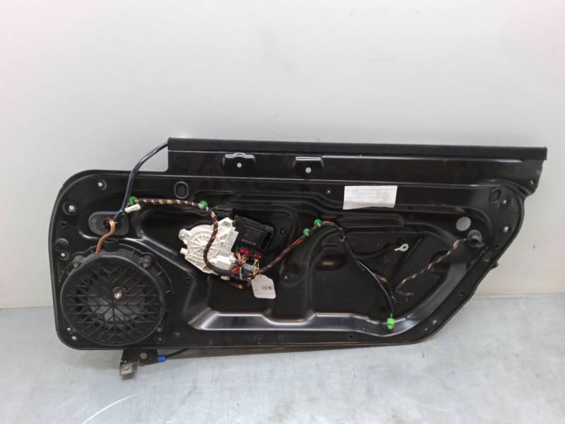 ELEVALUNAS ELECTRICO DELANTERO DERECHO 99762418203 