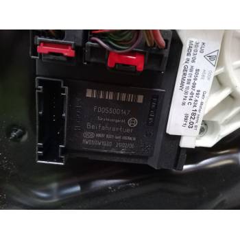 ELEVALUNAS ELECTRICO DELANTERO DERECHO 99762418203 