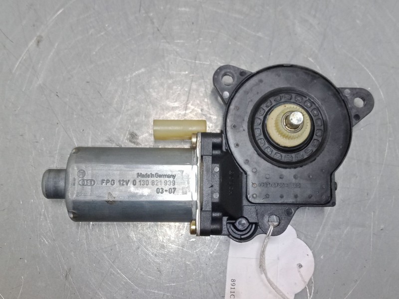 Recambio de motor elevaluna delantero derecho para ford fusion (ju_) 1.6 referencia OEM IAM 0130821939  