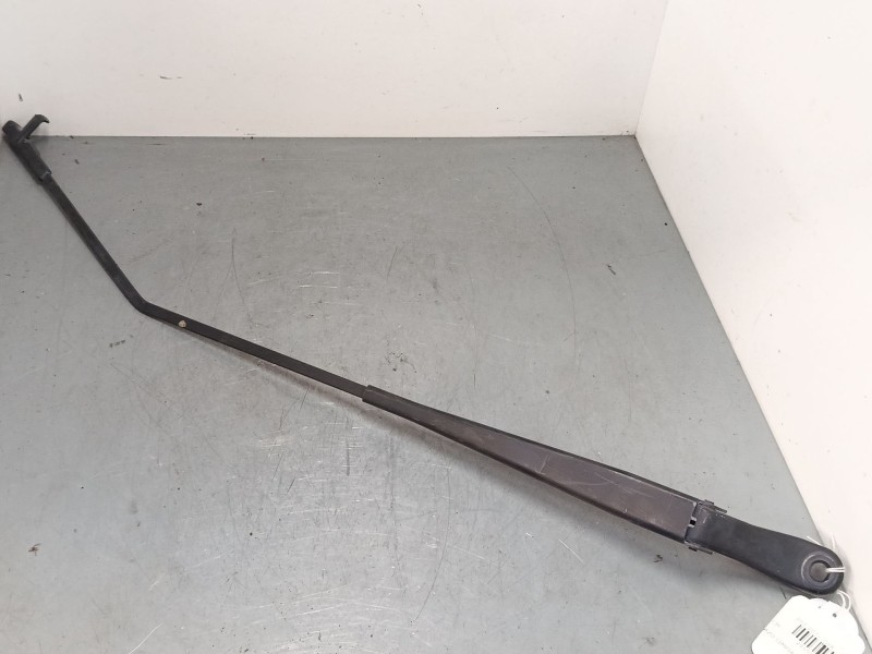 Recambio de brazo limpia delantero derecho para peugeot 207/207+ (wa_, wc_) 1.4 16v referencia OEM IAM   