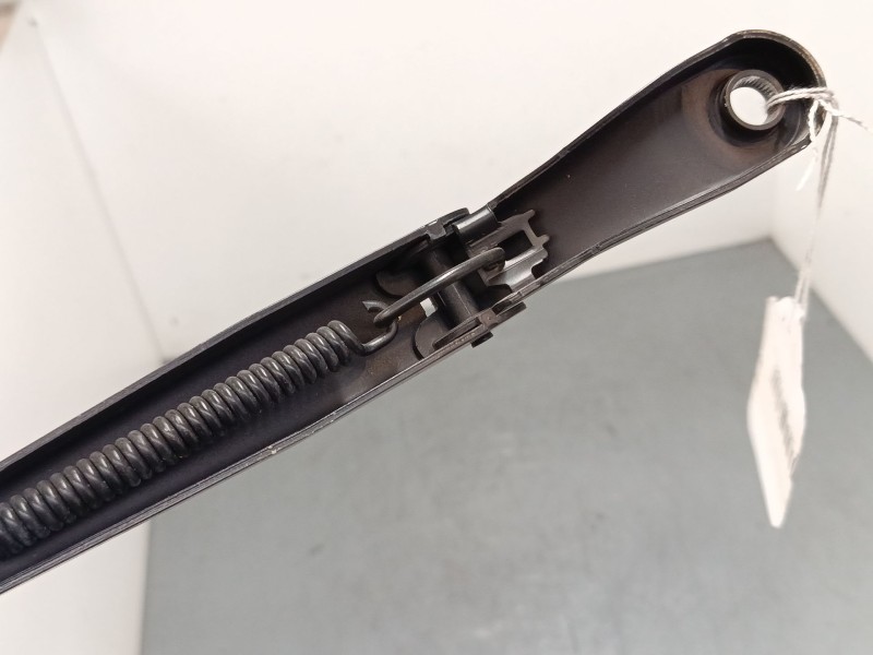 Recambio de brazo limpia delantero derecho para peugeot 207/207+ (wa_, wc_) 1.4 16v referencia OEM IAM   