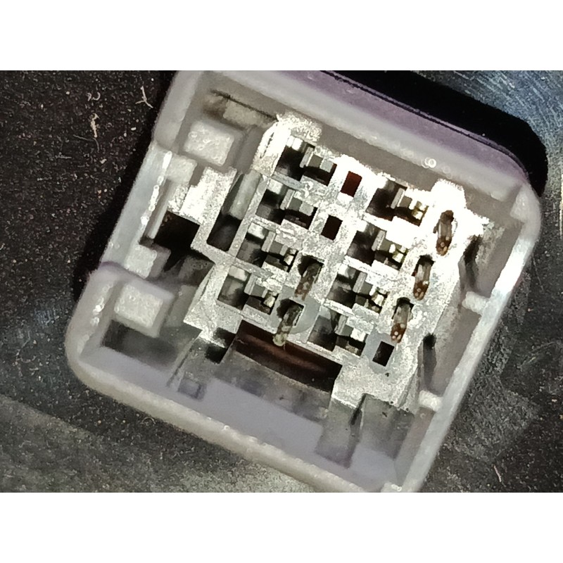 Recambio de retrovisor electrico izquierdo para kia cee´d hatchback (ed) 1.6 crdi 90 referencia OEM IAM   