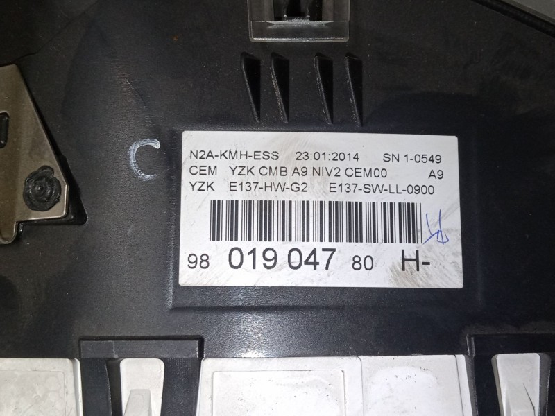 Recambio de cuadro instrumentos para peugeot 208 i (ca_, cc_) 1.2 vti 82 referencia OEM IAM 9801904780H  