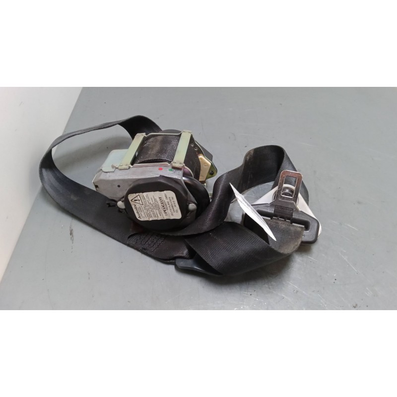 Recambio de cinturon seguridad delantero izquierdo para peugeot 208 i (ca_, cc_) 1.2 vti 82 referencia OEM IAM   