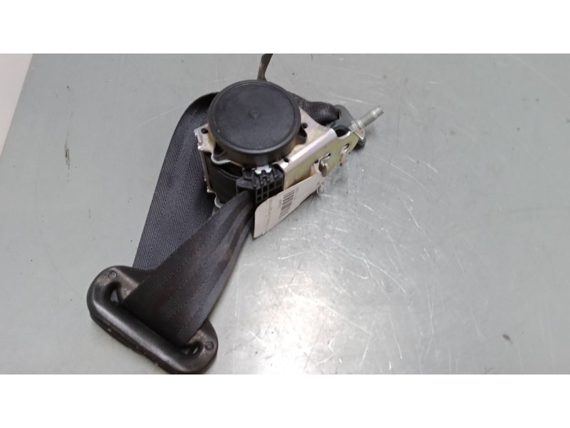 Recambio de cinturon seguridad trasero derecho para peugeot 208 i (ca_, cc_) 1.2 vti 82 referencia OEM IAM   