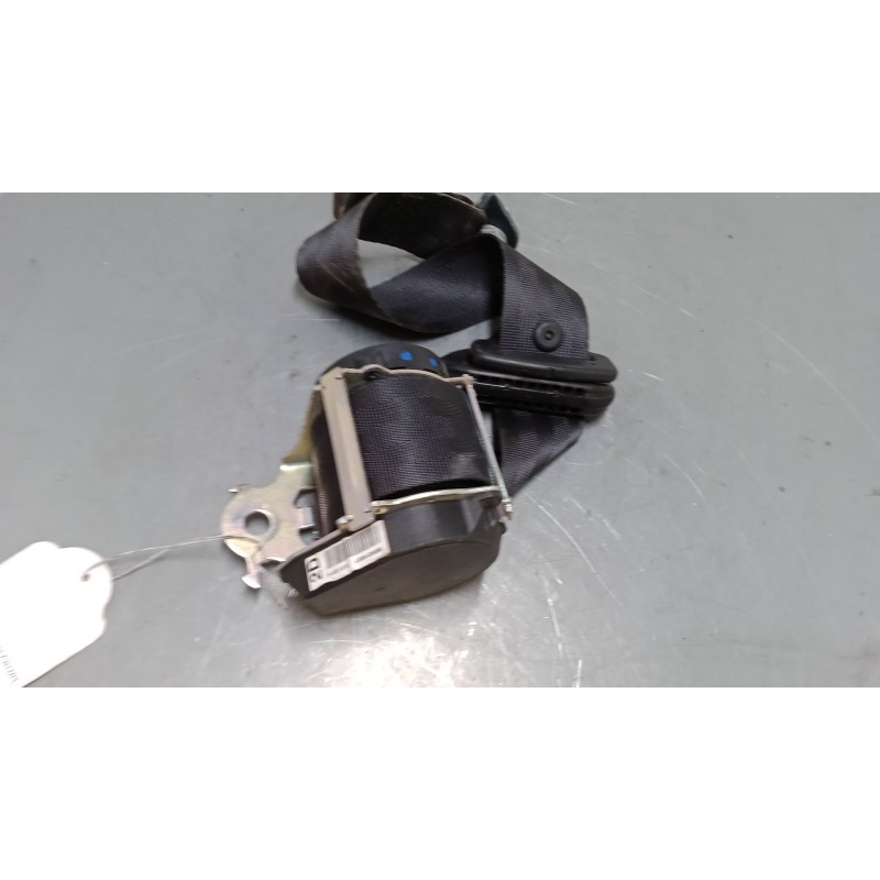 Recambio de cinturon seguridad trasero derecho para peugeot 208 i (ca_, cc_) 1.2 vti 82 referencia OEM IAM   