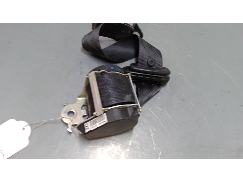 Recambio de cinturon seguridad trasero derecho para peugeot 208 i (ca_, cc_) 1.2 vti 82 referencia OEM IAM   