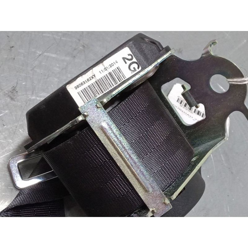 Recambio de cinturon seguridad trasero izquierdo para peugeot 208 i (ca_, cc_) 1.2 vti 82 referencia OEM IAM   
