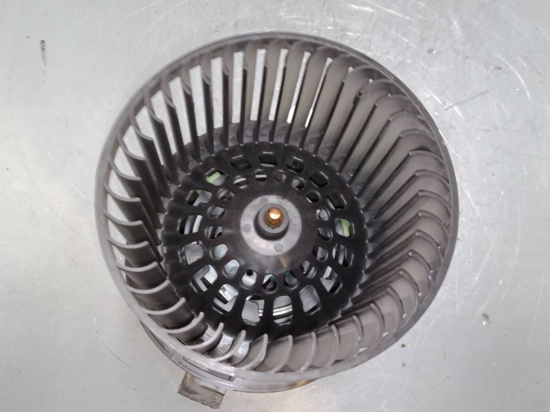 Recambio de motor calefaccion para peugeot 208 i (ca_, cc_) 1.2 vti 82 referencia OEM IAM T1013140A  