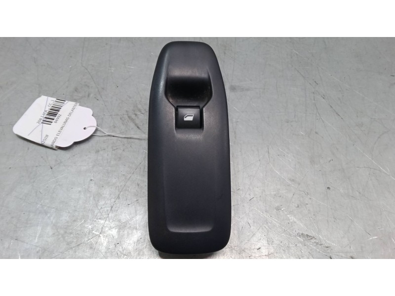 Recambio de mando elevalunas delantero derecho para peugeot 208 i (ca_, cc_) 1.6 hdi / bluehdi 75 referencia OEM IAM   
