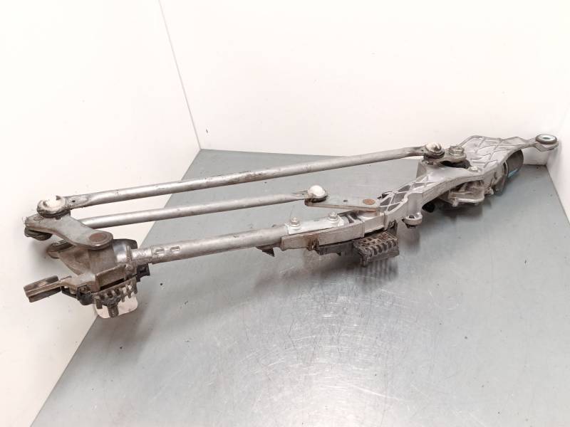 MOTOR LIMPIA DELANTERO 