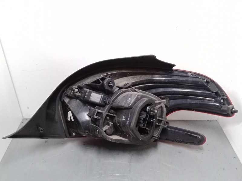 Recambio de piloto trasero izquierdo para peugeot 208 i (ca_, cc_) 1.6 hdi / bluehdi 75 referencia OEM IAM 98103430800  