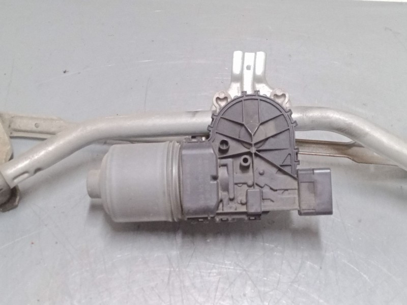 Recambio de motor limpia delantero para peugeot 208 i (ca_, cc_) 1.6 hdi / bluehdi 75 referencia OEM IAM 9673222580 3397021391 