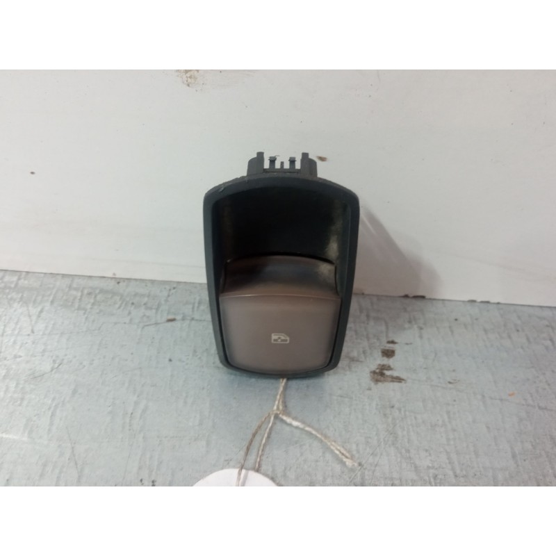 Recambio de mando elevalunas delantero derecho para opel corsa d (s07) 1.4 (l08, l68) referencia OEM IAM 13206806RT  
