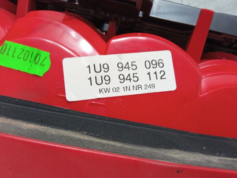 Recambio de piloto trasero derecho para skoda octavia i (1u2) 1.9 tdi referencia OEM IAM 1U9945096  