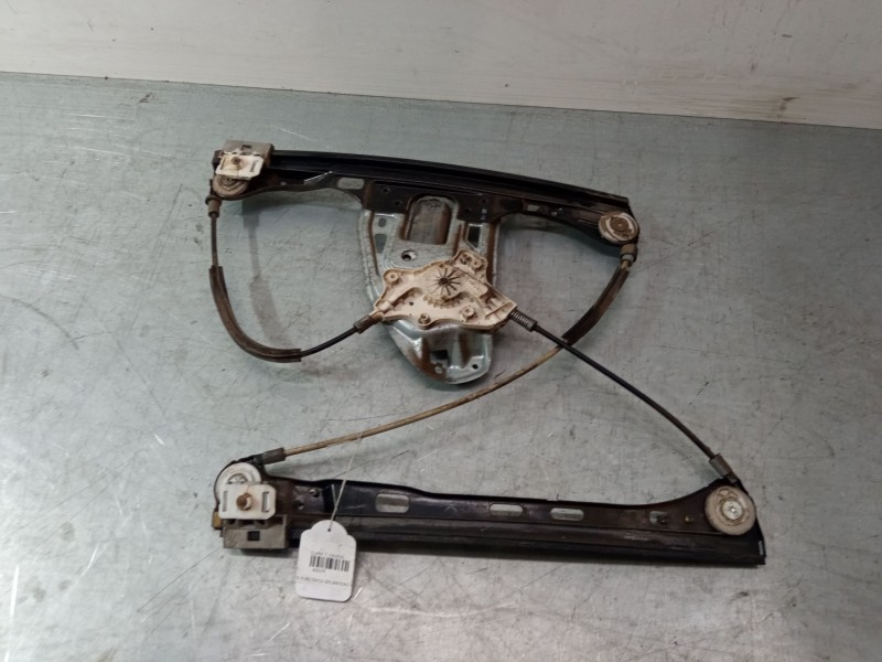 Recambio de elevalunas electrico delantero izquierdo para mercedes-benz clase c (w203) c 220 cdi (203.006) referencia OEM IAM A2