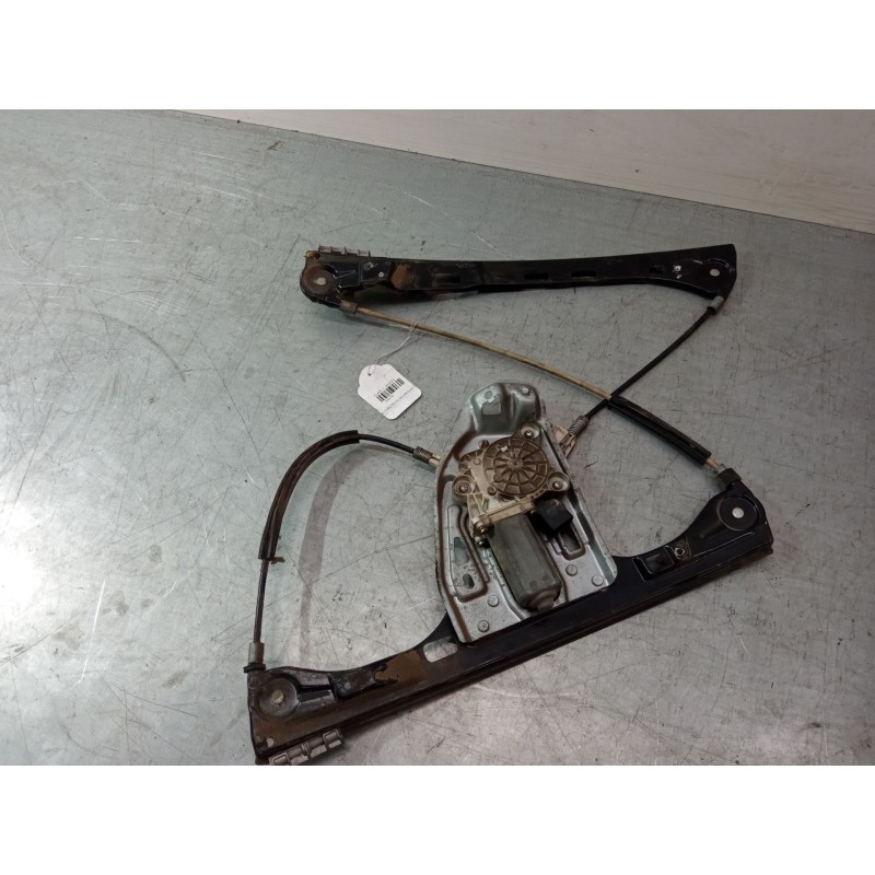 Recambio de elevalunas electrico delantero izquierdo para mercedes-benz clase c (w203) c 220 cdi (203.006) referencia OEM IAM A2