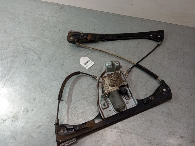 Recambio de elevalunas electrico delantero izquierdo para mercedes-benz clase c (w203) c 220 cdi (203.006) referencia OEM IAM A2