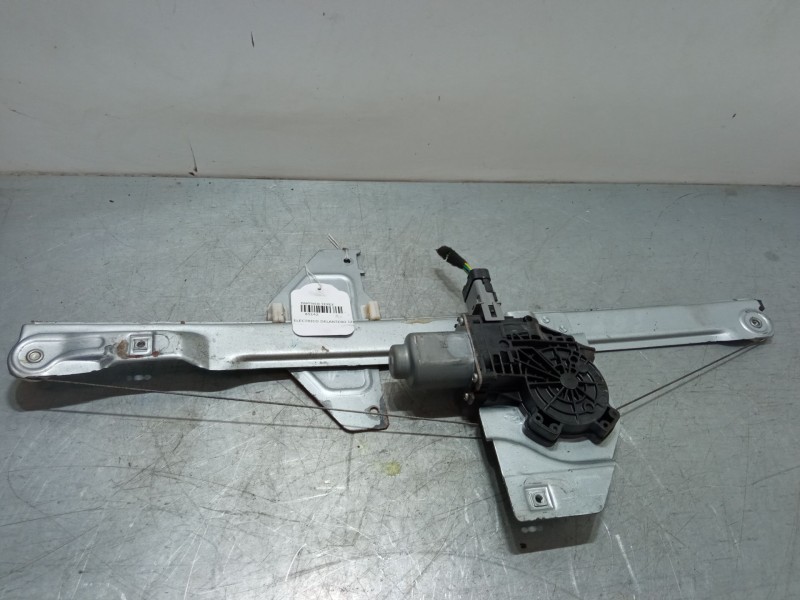 Recambio de elevalunas electrico delantero izquierdo para peugeot partner tepee 1.6 bluehdi 100 referencia OEM IAM 9802309280  