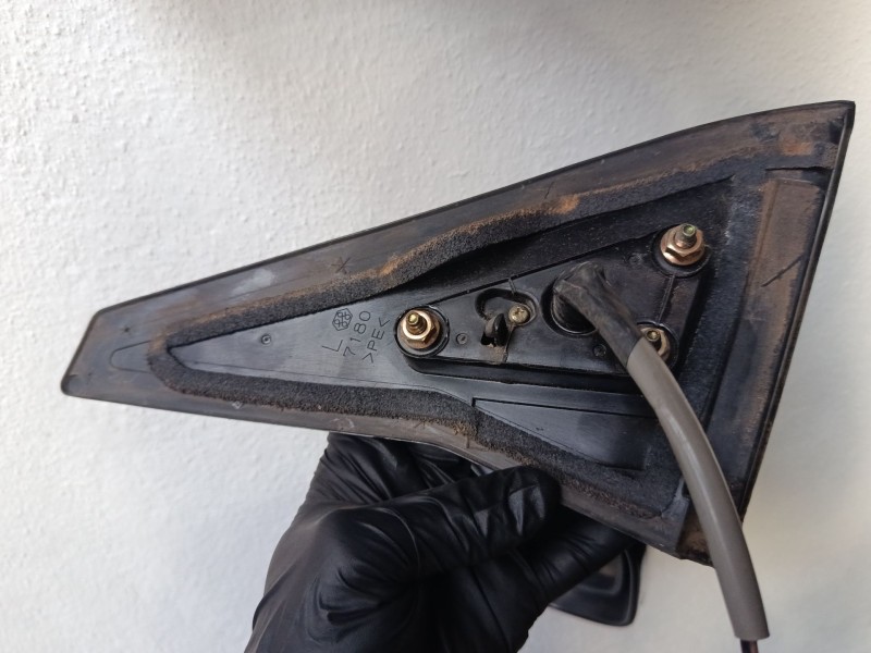 Recambio de retrovisor electrico izquierdo para toyota corolla verso (_e12_) 2.0 d-4d (cde120_) referencia OEM IAM   