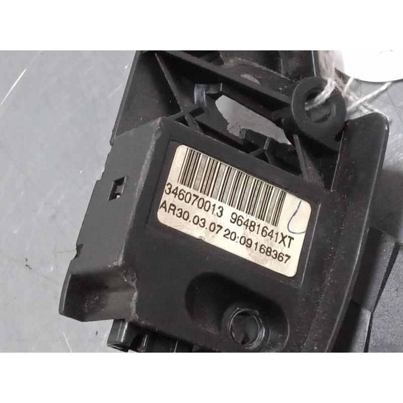 Recambio de levas volante derecha para citroën c4 grand picasso i (ua_) 1.6 hdi referencia OEM IAM 96481641XT  