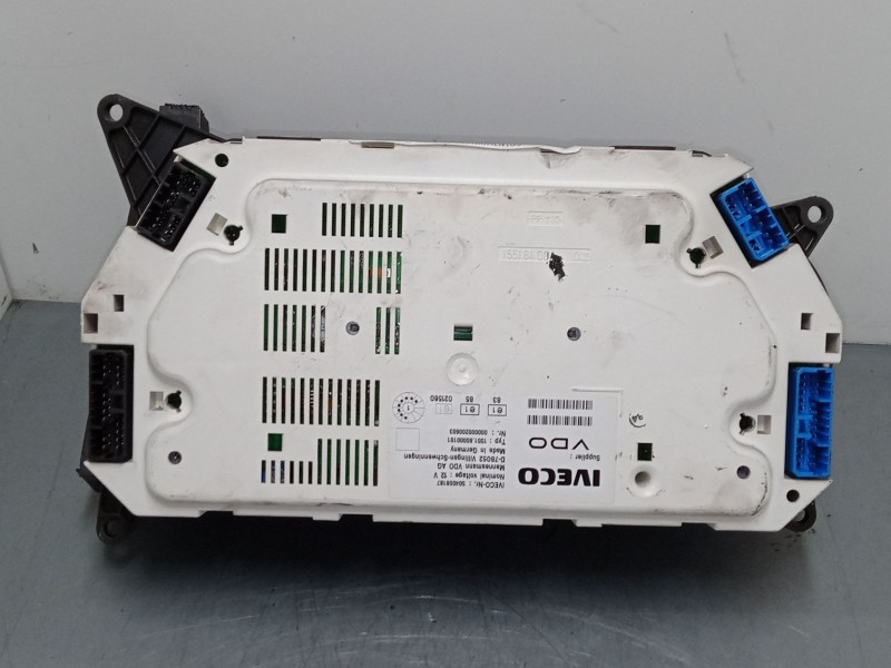 Recambio de cuadro instrumentos para iveco camion transporte botellas o bombonas 50c13 referencia OEM IAM 504008187  
