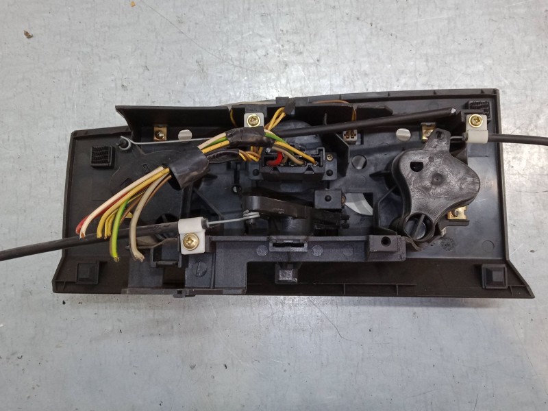 Recambio de mando calefaccion / a/a para iveco camion transporte botellas o bombonas 50c13 referencia OEM IAM 123942200  