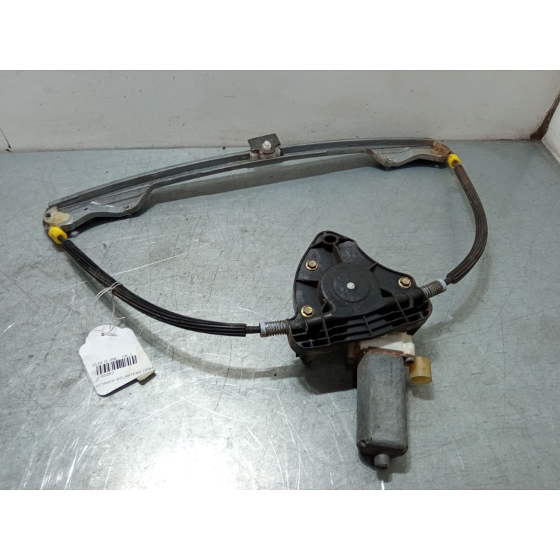 Recambio de elevalunas electrico delantero izquierdo para renault clio ii (bb_, cb_) 1.5 dci (b/cb07) referencia OEM IAM   