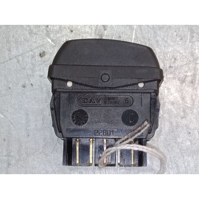 Recambio de mando elevalunas delantero derecho para citroën xsara picasso (n68) 2.0 hdi referencia OEM IAM   