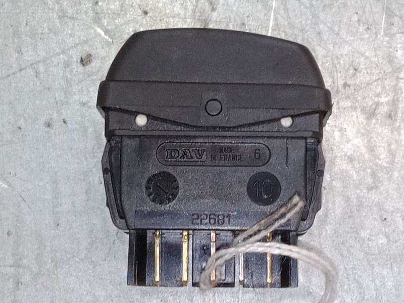 Recambio de mando elevalunas delantero derecho para citroën xsara picasso (n68) 2.0 hdi referencia OEM IAM   