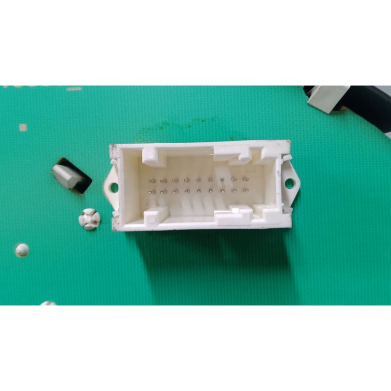 Recambio de cuadro instrumentos para peugeot 407 (6d_) 2.0 16v (6drfjc, 6drfje, 6drfjf) referencia OEM IAM 9658138080 A2C5310669