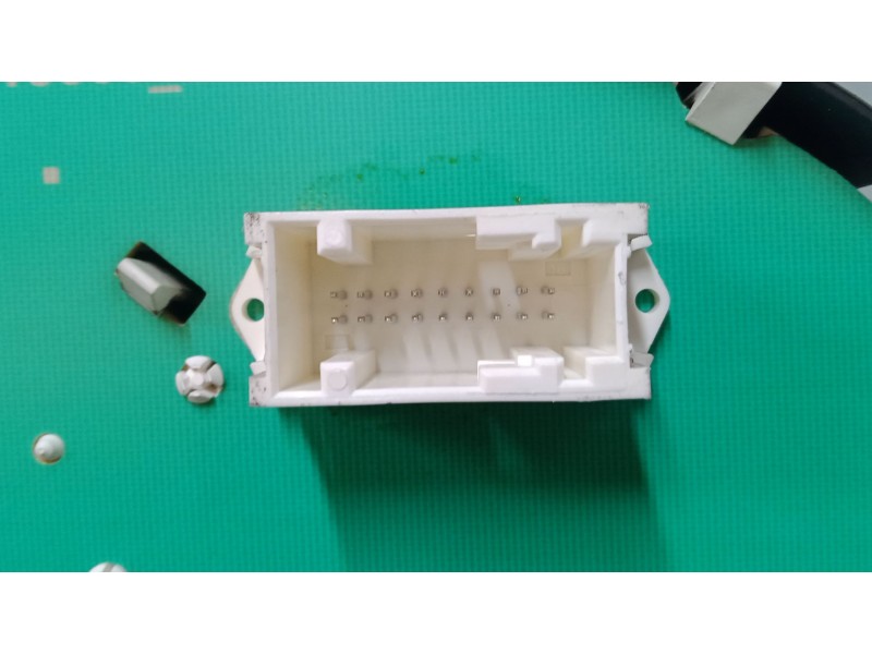 Recambio de cuadro instrumentos para peugeot 407 (6d_) 2.0 16v (6drfjc, 6drfje, 6drfjf) referencia OEM IAM 9658138080 A2C5310669