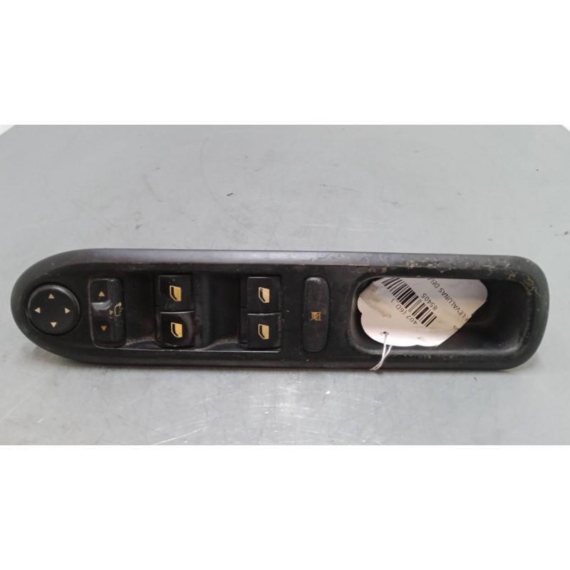 Recambio de mando elevalunas delantero izquierdo para peugeot 407 (6d_) 2.0 16v (6drfjc, 6drfje, 6drfjf) referencia OEM IAM   