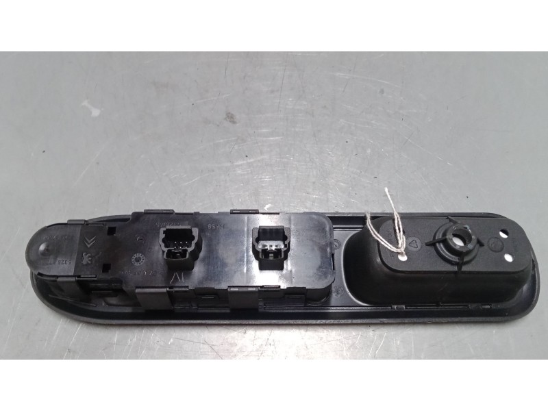 Recambio de mando elevalunas delantero izquierdo para peugeot 407 (6d_) 2.0 16v (6drfjc, 6drfje, 6drfjf) referencia OEM IAM   