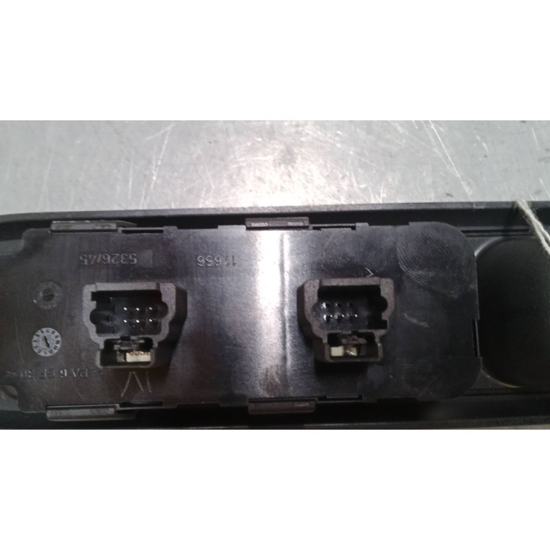 Recambio de mando elevalunas delantero izquierdo para peugeot 407 (6d_) 2.0 16v (6drfjc, 6drfje, 6drfjf) referencia OEM IAM   
