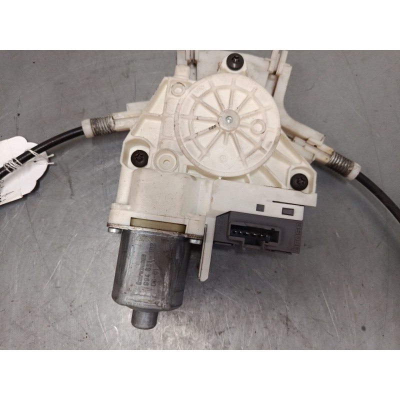 Recambio de elevalunas electrico trasero izquierdo para peugeot 407 (6d_) 2.0 16v (6drfjc, 6drfje, 6drfjf) referencia OEM IAM   