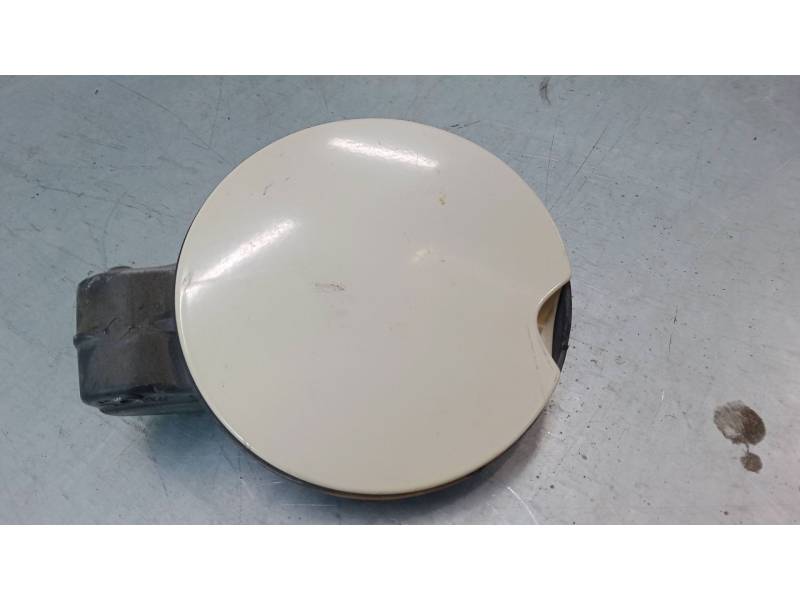 TAPA EXTERIOR COMBUSTIBLE 