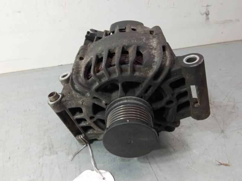 ALTERNADOR V7576513800 