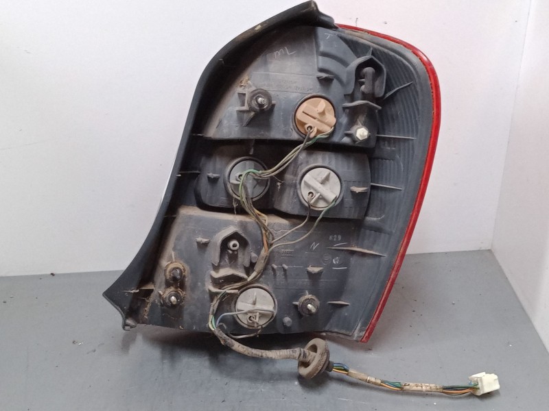 Recambio de piloto trasero izquierdo para mazda 323 f vi hatchback (bj) 1.5 16v (bj5w) referencia OEM IAM   