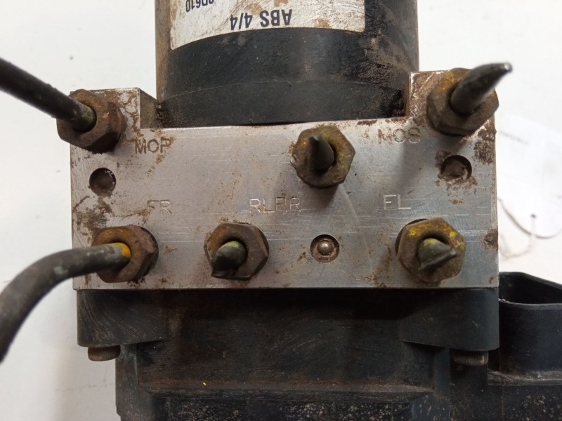 Recambio de abs para hyundai elantra iii (xd) 1.6 referencia OEM IAM 956602D500  