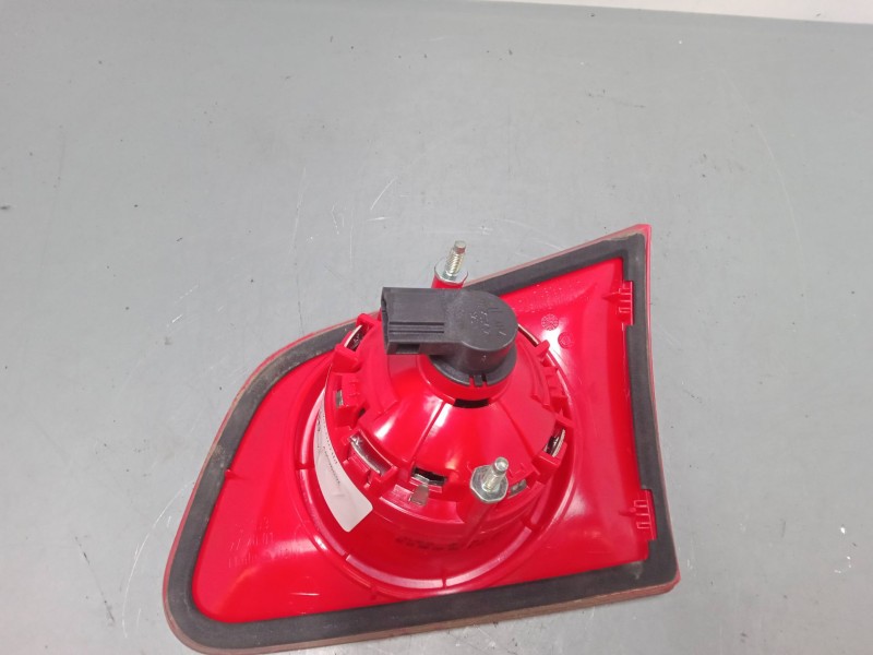 Recambio de piloto trasero porton izquierdo para volkswagen passat b6 variant (3c5) 2.0 tdi referencia OEM IAM 3C9945093  